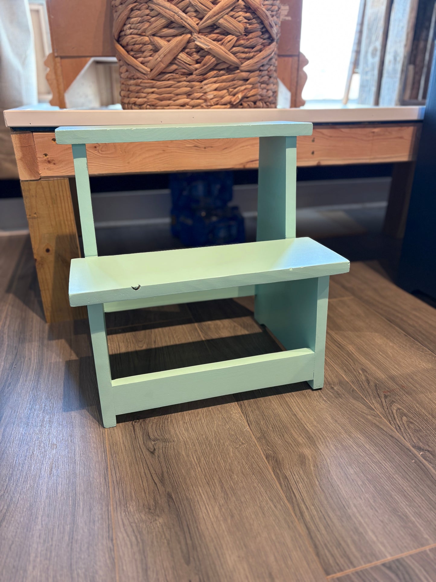 Heart of Waves Step Stool